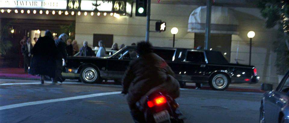 Lincoln Town Car Stretched Limousine