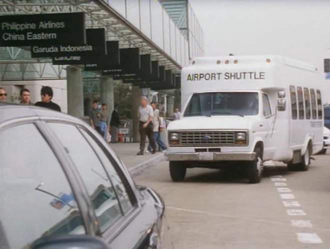 1991 Ford Econoline in Layover