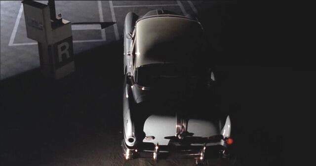 Pontiac Chieftain De Luxe