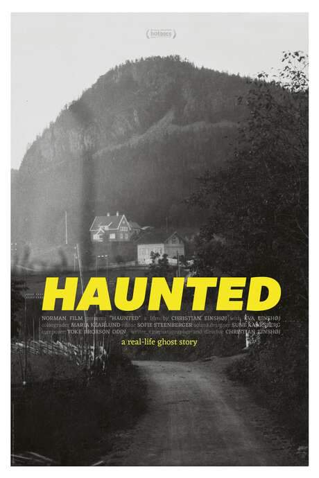 A mother unexpectedly encounters a ghost near her son's former bedroom, prompting a visit from the filmmaker. He investigates the unsettling mystery while also confronting the reasons for their familial estrangement and the distance that has grown between them over the years.