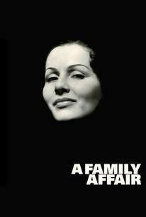 When Tom Fassaert receives an unexpected invitation from his grandmother Marianne to visit her in South Africa, he embarks on a journey that uncovers long-held family secrets. Marianne's past as a model in the 20th century and her experiences as a mother are shrouded in mystery, prompting Tom to delve deeper into his family's history. The visit becomes an intimate exploration of truth, identity, and the intricate bonds that connect generations.