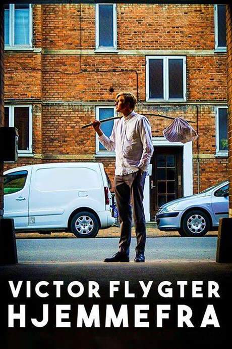 Victor Lander flygter hjemmefra (2019) movie poster