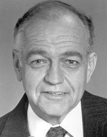 Richard Dysart