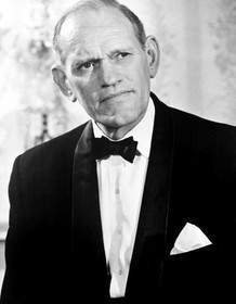 Harry Andrews