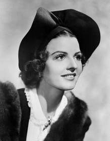 Lilian Bond