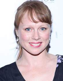 Hayley McElhinney
