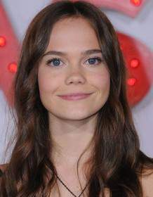 Oona Laurence