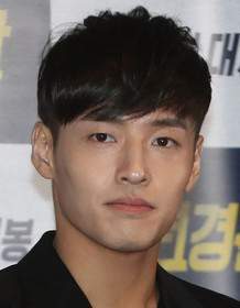 Kang Ha-Neul