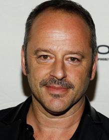 Gil Bellows