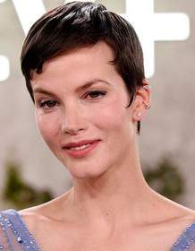 Sylvia Hoeks