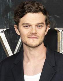 Robert Aramayo