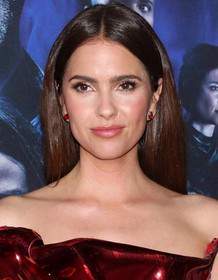 Shelley Hennig