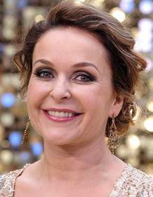 Julia Sawalha
