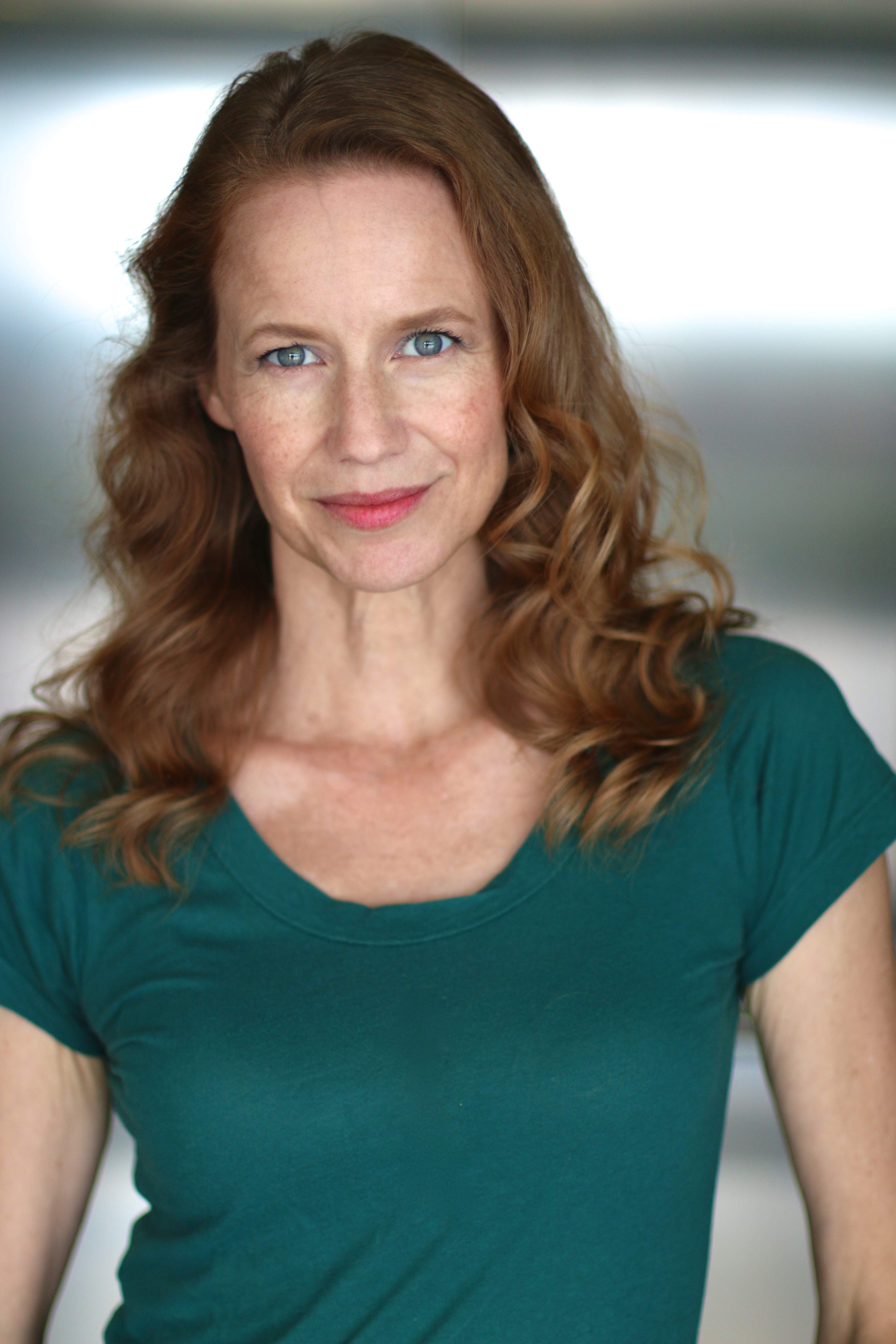 Laura Cayouette