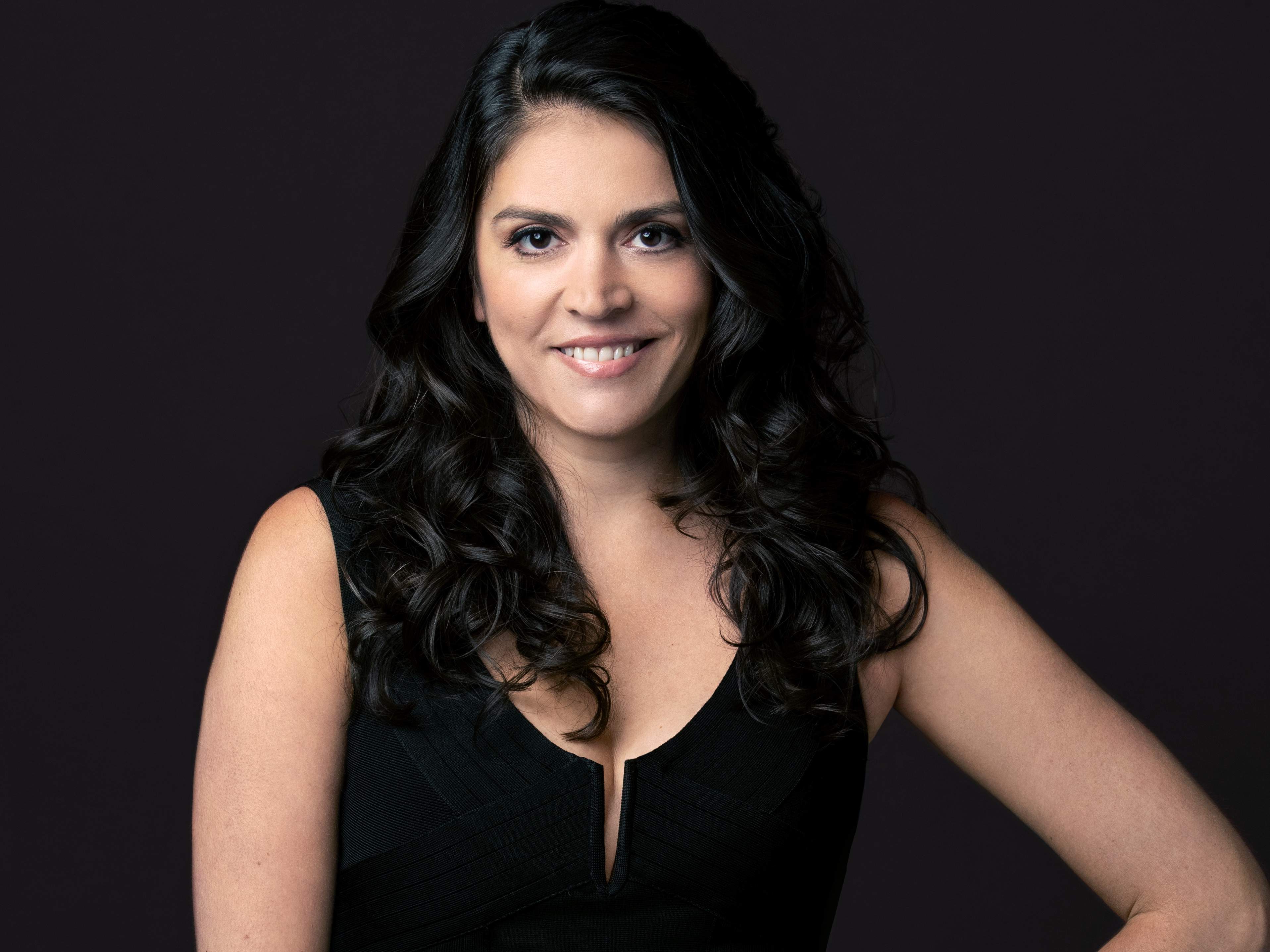 Cecily Strong