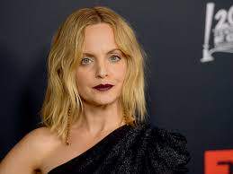 Mena Suvari